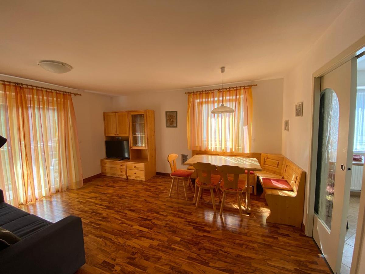 Amalia Apartment Santa Cristina Val Gardena Extérieur photo