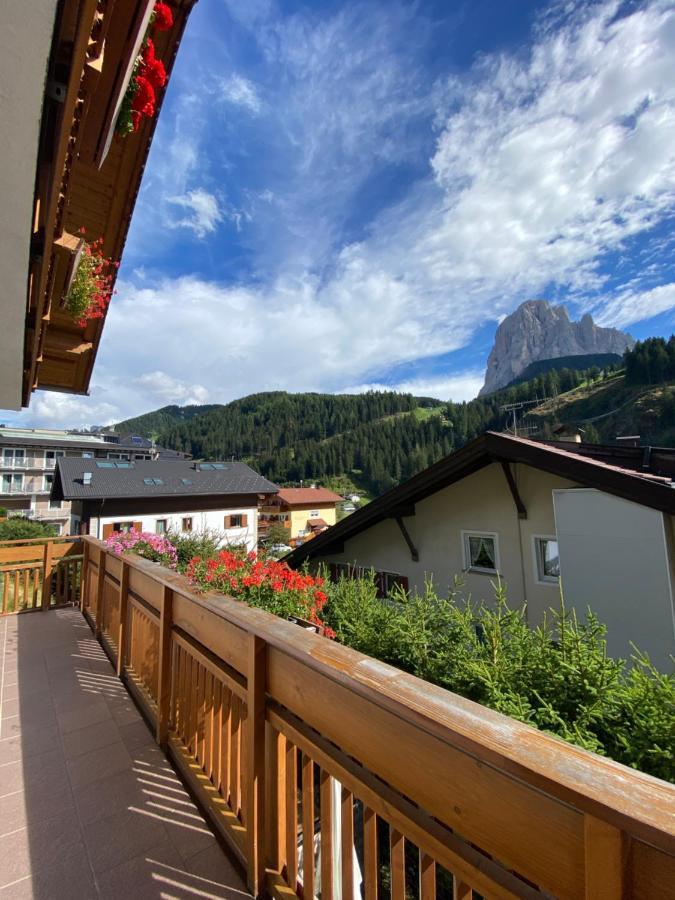 Amalia Apartment Santa Cristina Val Gardena Extérieur photo