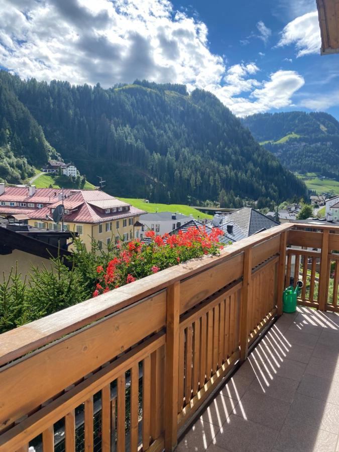 Amalia Apartment Santa Cristina Val Gardena Extérieur photo